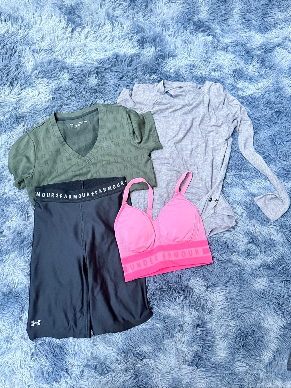 Under Armour Activewear Set bundle women XSmall workout gym tops biker short